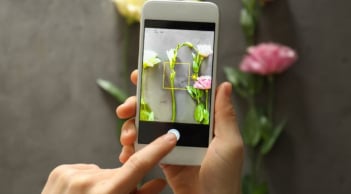 Mẹo chụp ảnh hoa Tết đẹp lung linh bằng điện thoại