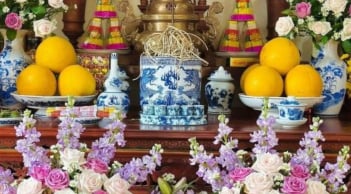 Thắp hương 3 ngày Tết 2026 nên dùng nước lọc, nước trà, rượu hay nước ngọt để chuẩn phong tục và hút tài lộc?