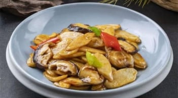 4 món ăn để tủ lạnh vẫn phải vứt bỏ ngay: Cảnh báo nguy cơ ngộ độc, hại gan cao vào mùa Xuân