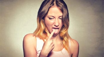 5 căn bệnh này có thể đang âm thầm gây ra vị đắng trong miệng