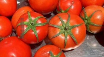 Sau Tết: 5 loại rau nên tránh mua, tiểu thương cũng “không dám ăn”