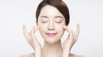 4 thói quen buổi sáng âm thầm khiến bạn già đi nhanh hơn