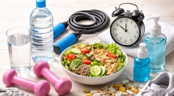 5 thói quen tưởng tốt nhưng âm thầm hại sức khỏe nhiều người đang mắc phải