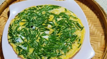 Vì sao nên ăn trứng với hẹ?