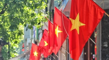 Bộ Nội vụ nói rõ về thông nghỉ Giỗ Tổ, 30/4-1/5 kéo dài 9 ngày liên tiếp