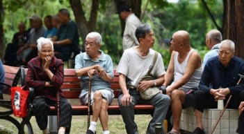 Trước 60 tuổi, muốn về già được an nhàn hạnh phúc thì nhất định phải đạt được 3 điều này