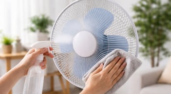 6 mẹo làm sạch quạt điện không cần tháo khung, bụi bay ra ngoài chỉ sau vài phút