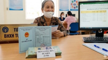 Muốn nhận lương hưu 5 triệu/tháng từ BHXH tự nguyện: Mỗi tháng cần đóng bao nhiêu tiền?