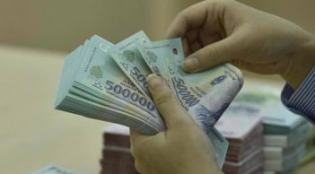 Bảng lương viên chức dự kiến từ 1/7: Tăng lương cơ sở, thu nhập thay đổi thế nào?