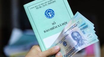 Có vài trăm triệu nên đóng BHXH tự nguyện hay mua vàng tích trữ để dưỡng già?