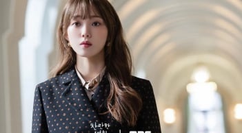 Phong cách công sở tinh tế của Lee Sung Kyung trong “Mùa Em Rực Rỡ” gây chú ý