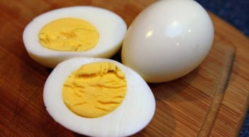 5 người nên thường xuyên ăn trứng luộc