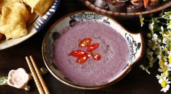 Vì sao mắm tôm gặp nước cốt chanh lại sủi bọt?