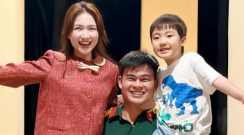 Hoà Minzy lần đầu chia sẻ khoảnh khắc Đại uý Thăng Văn Cương cùng gia đình sang nhà thưa chuyện cưới xin.