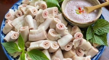 Luộc lòng đừng cho ngay vào nước: Thêm bước này, lòng trắng giòn như ngoài hàng