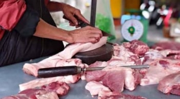 Mẹo phân biệt thịt lợn tươi và ôi cực nhanh: Nhìn là biết, người bán không qua mắt được bạn