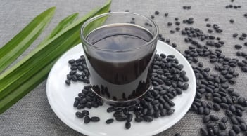 5 người nên uống nước đỗ đen thường xuyên