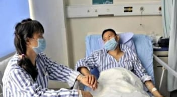 5 loại ung thư “bệnh của cặp đôi”: Người này mắc, người kia cần đi khám ngay