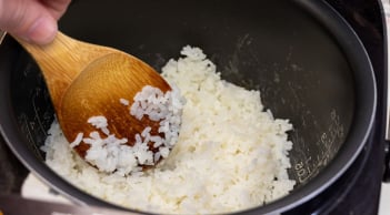 Cách tăng tinh bột kháng trong cơm giúp ổn định đường huyết, giảm cân