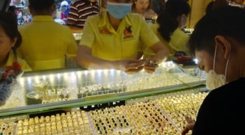 Nóng: Giá vàng hôm nay 27/3 đột ngột giảm sâu, nhà đầu tư bất ngờ