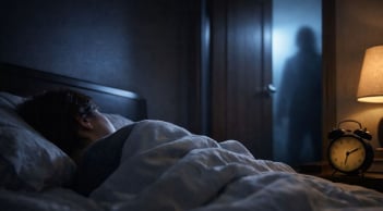 Vì sao người xưa dặn “ngủ không thưa khi nghe tiếng gọi”? Có phải là mê tín