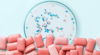 Top 5 thực phẩm chứa nhiều vi nhựa, loại đầu tiên khiến người Việt ‘giật mình’