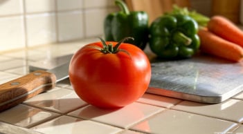 Cách ăn cà chua trắng da, đốt mỡ bụng, giảm cân nhanh