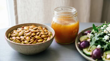 Da căng mịn hơn nhờ ăn đúng: 4 thực phẩm hỗ trợ chống lão hóa tự nhiên