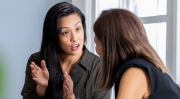 3 điều người khôn ngoan không bao giờ chia sẻ với người ngoài hay mạng xã hội: Càng kín đáo càng tốt