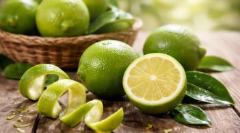 Đừng vứt vỏ chanh: 5 công dụng bất ngờ giúp cải thiện sức khỏe, ai cũng nên biết