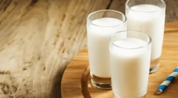 Thời điểm uống sữa tốt nhất: Buổi sáng hay buổi tối? Bí mật sức khỏe nhiều người bỏ qua