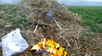 Đi tảo mộ dịp Thanh Minh: Tránh ngay 2 khung thời gian này kẻo rước họa vào thân