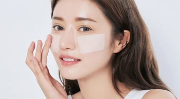 Da dầu mùa hè: Hiểu đúng cơ chế và cách kiểm soát hiệu quả để lỗ chân lông luôn thông thoáng