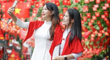 Tổng Liên đoàn Lao động đề xuất hoán đổi lịch nghỉ lễ 30/4 - 1/5, sẽ lấy ý kiến trên mạng xã hội