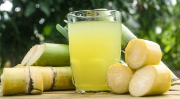 Chuyên gia cảnh báo: Ăn mía sai cách có thể gây ngộ độc, thậm chí tử vong!