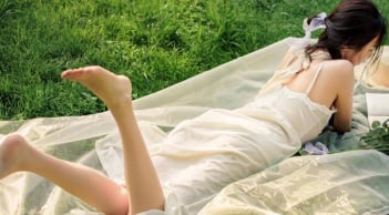 Vì sao phụ nữ nên mặc váy khi hẹn hò? 3 lý do thực tế từ người từng trải