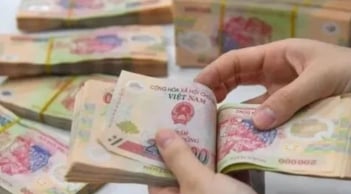 Dự kiến tăng lương cơ sở lên 2,53 triệu đồng/tháng: Cán bộ, công chức nào được hưởng?