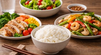 Ăn cơm không lo tăng cân: 4 nguyên tắc đơn giản giúp giữ dáng mà vẫn no đủ