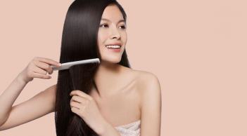 Chỉ một thói quen trước khi ngủ cũng đủ giúp tóc mượt hơn, hạn chế bạc sớm