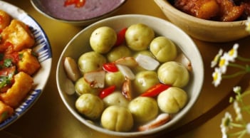 Muối cà pháo giòn ngon, không nổi váng: Không thể thiếu thứ này