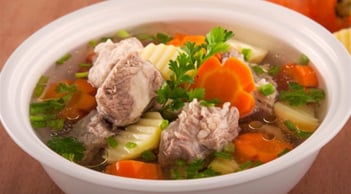 Cách nấu canh sườn non ngon tại nhà mềm tan