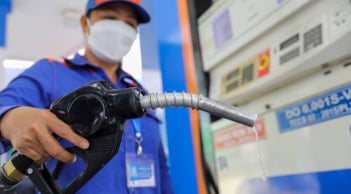 Giá xăng hôm nay giảm về dưới 23.000 đồng/lít: Diễn biến mới nhất khiến người dân bất ngờ