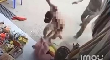 Hé lộ bất ngờ vụ người đàn ông không mặc gì xông vào tiệm tạp hóa hành hung cô giáo