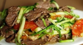 Ăn thịt bò cùng thứ này vừa ngon vừa bổ, nhiều người bỏ phí