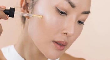 Dùng retinol bao lâu thì thấy hiệu quả? Lộ trình cải thiện làn da theo từng giai đoạn
