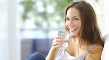4 khung giờ uống nước ấm tốt cho sức khỏe
