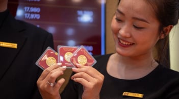 Giá vàng hôm nay 10/5/2026: Vàng thế giới tăng vọt, giá vàng trong nước diễn biến bất ngờ