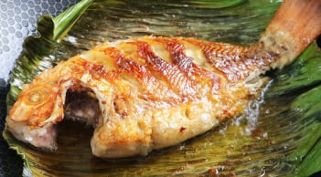 Mẹo rán cá không dùng dầu ăn, da vàng giòn, không lo ngấy