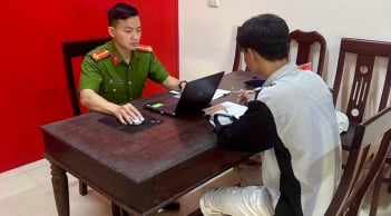 Nam thanh niên xông vào quán bida túm tóc, hành hung cô gái gây phẫn nộ