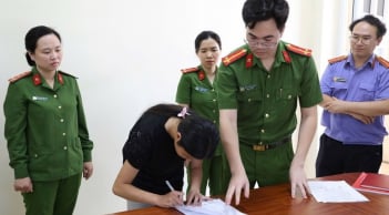 Khởi tố vụ đánh hội đồng nữ sinh lớp 10 rồi đăng video lên Facebook gây phẫn nộ